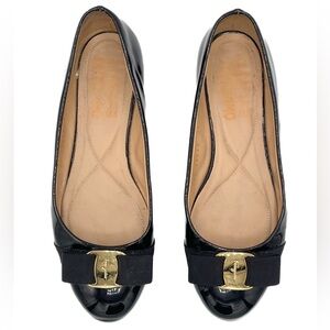 Salvatore Ferragamo Vara Flats Black Patent Leather Bow Logo Shoes